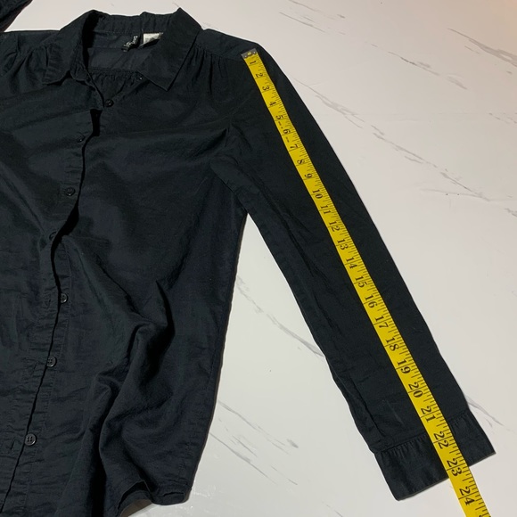 EUC H&M Women’s Lightweight Black Button Down Full Length Cotton Longsleeves Top - Picture 13 of 15